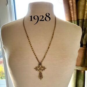 1928 Gold Toned Metal Chain. With Cross Pendant Barrel Clasp Unisex